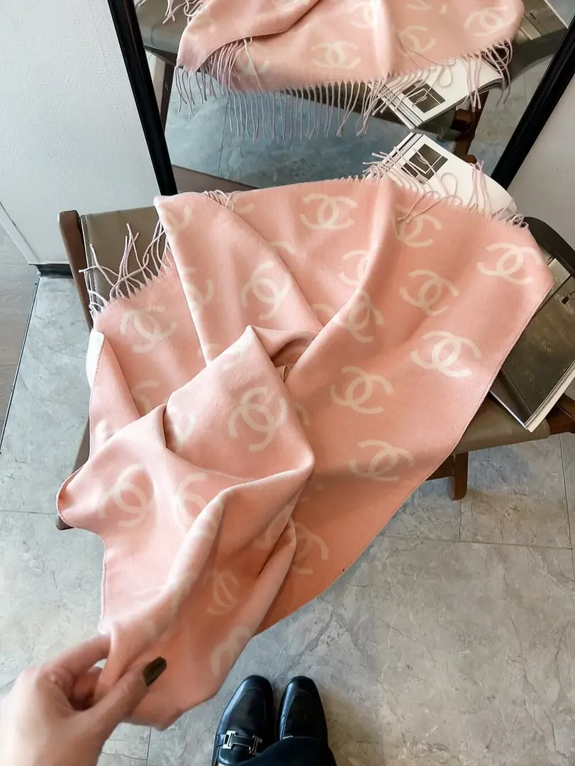 V2983-💴28.63$ch gallery