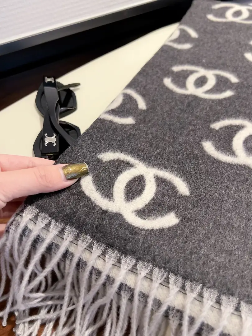 V2983-💴28.63$ch gallery