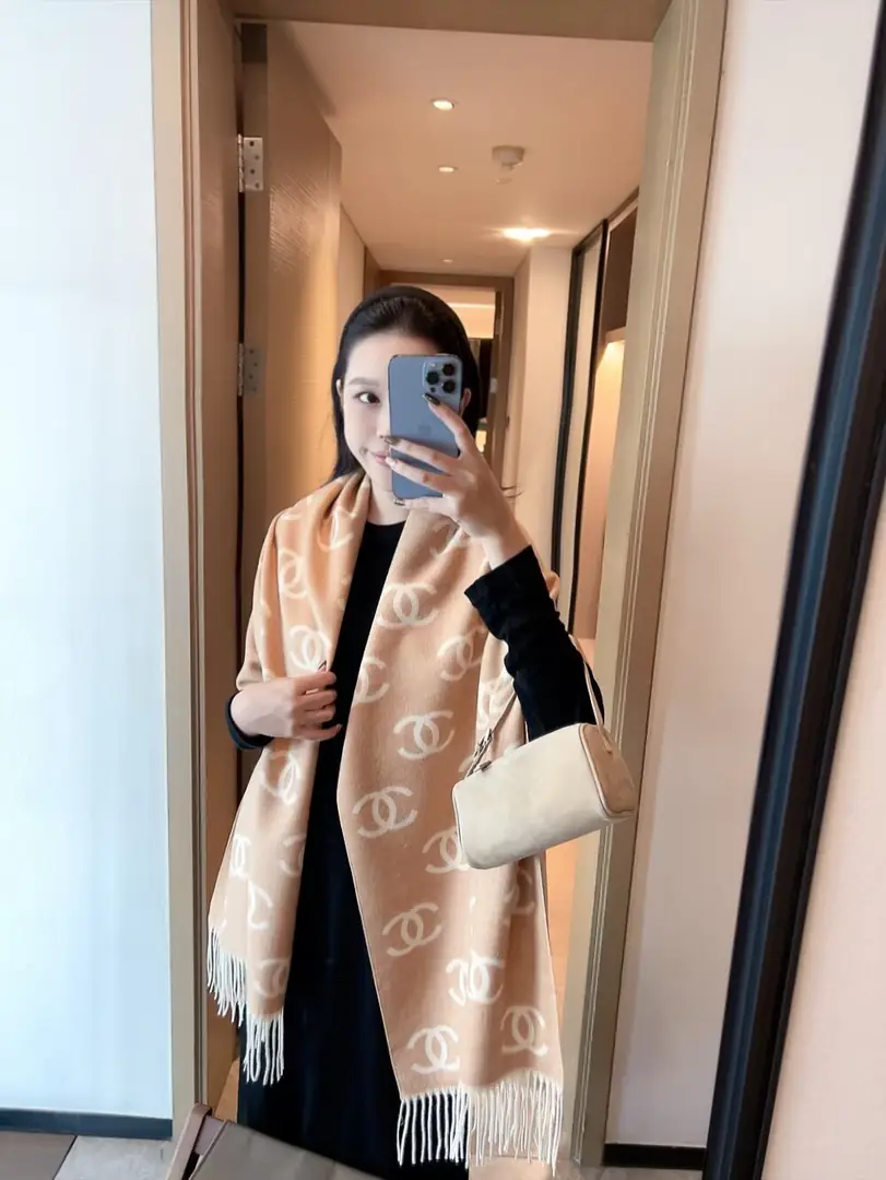 V2983-💴28.63$ch gallery