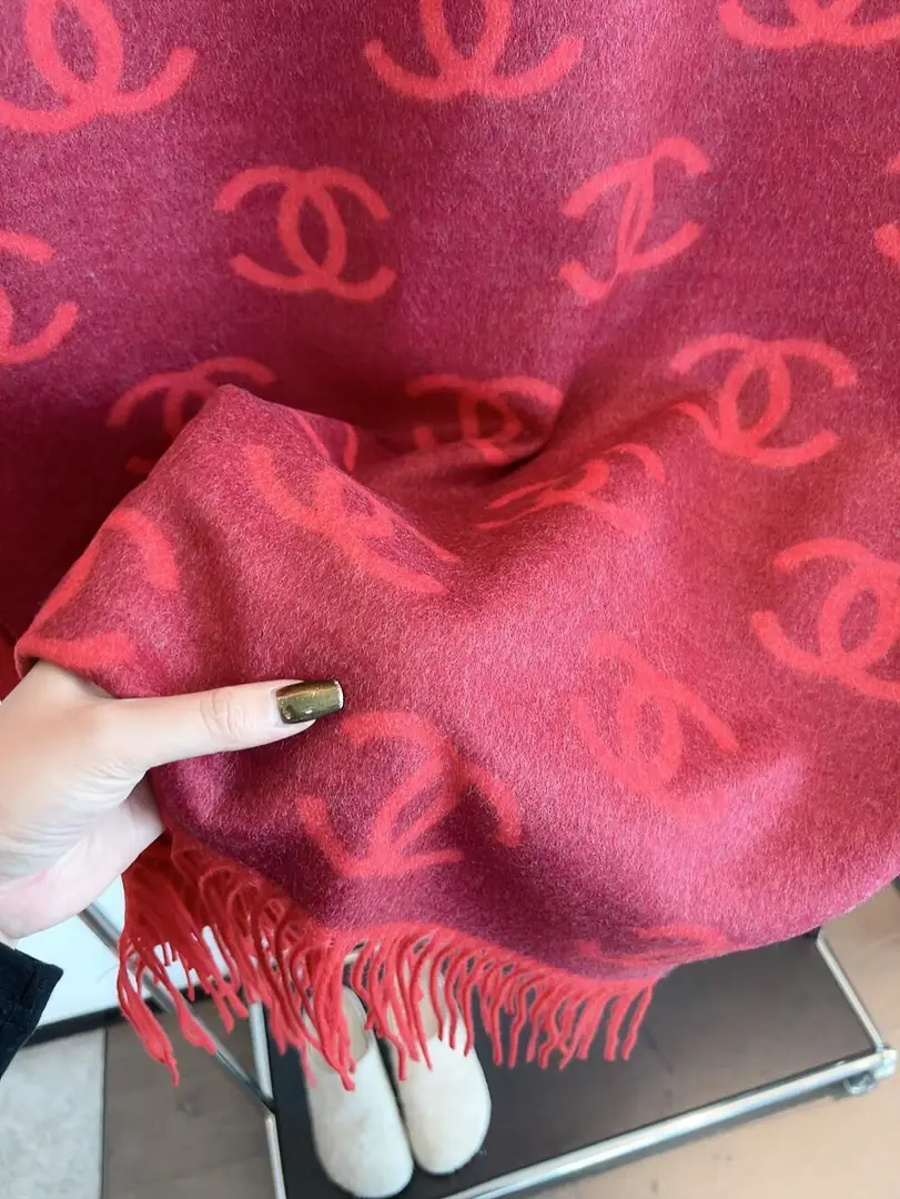 V2983-💴28.63$ch gallery