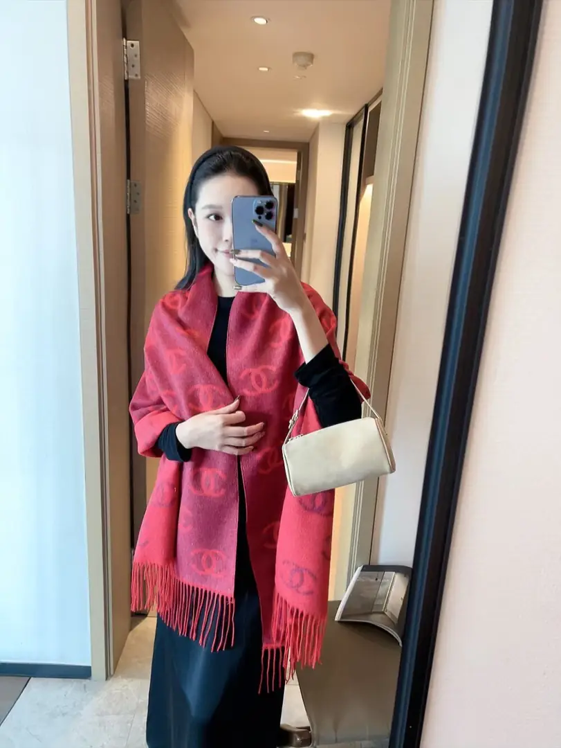 V2983-💴28.63$ch gallery