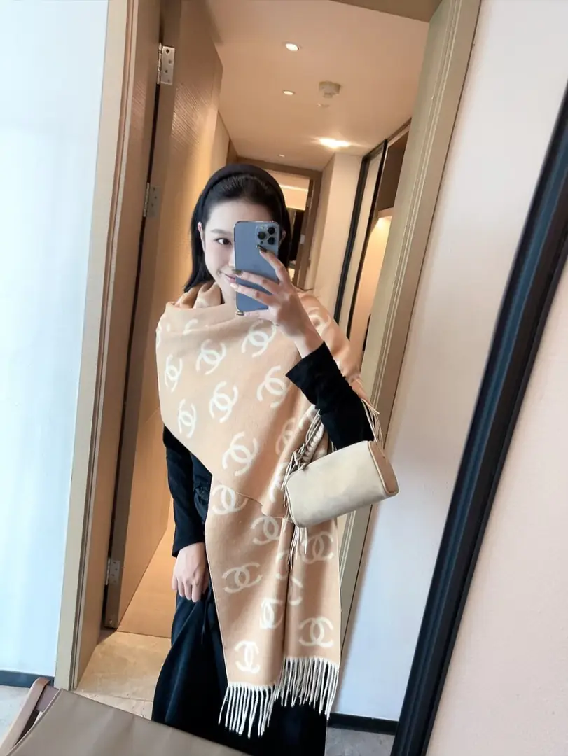 V2983-💴28.63$ch gallery