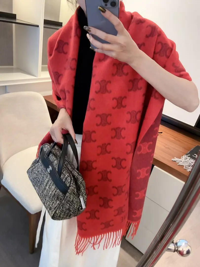 V2985-💴28.45$CELINE gallery