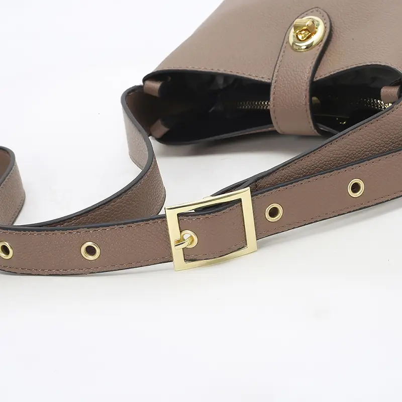 V2997-💴28.66$Coach gallery