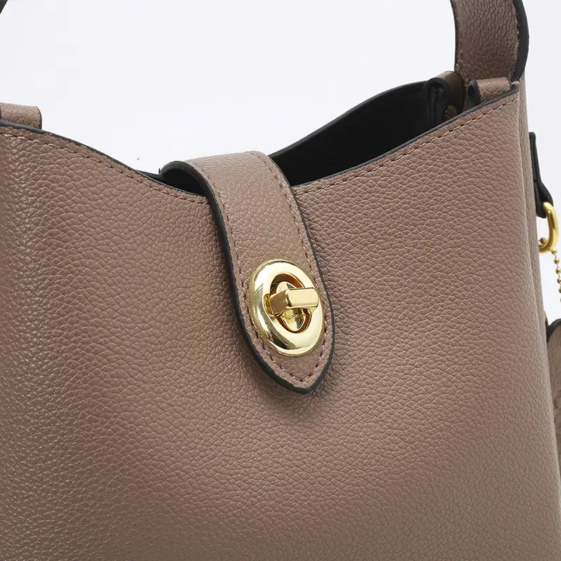 V2997-💴28.66$Coach gallery