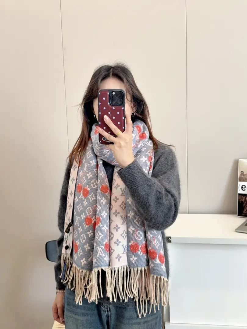 V3001-💴30.99$LV gallery