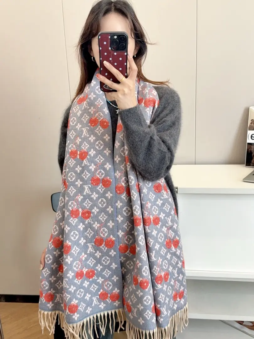 V3001-💴30.99$LV gallery