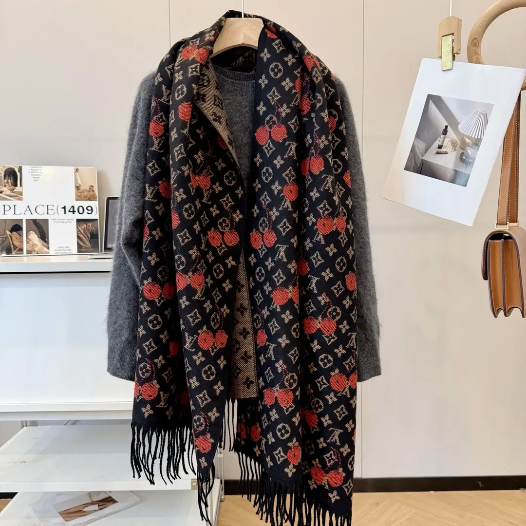 V3001-💴30.99$LV gallery