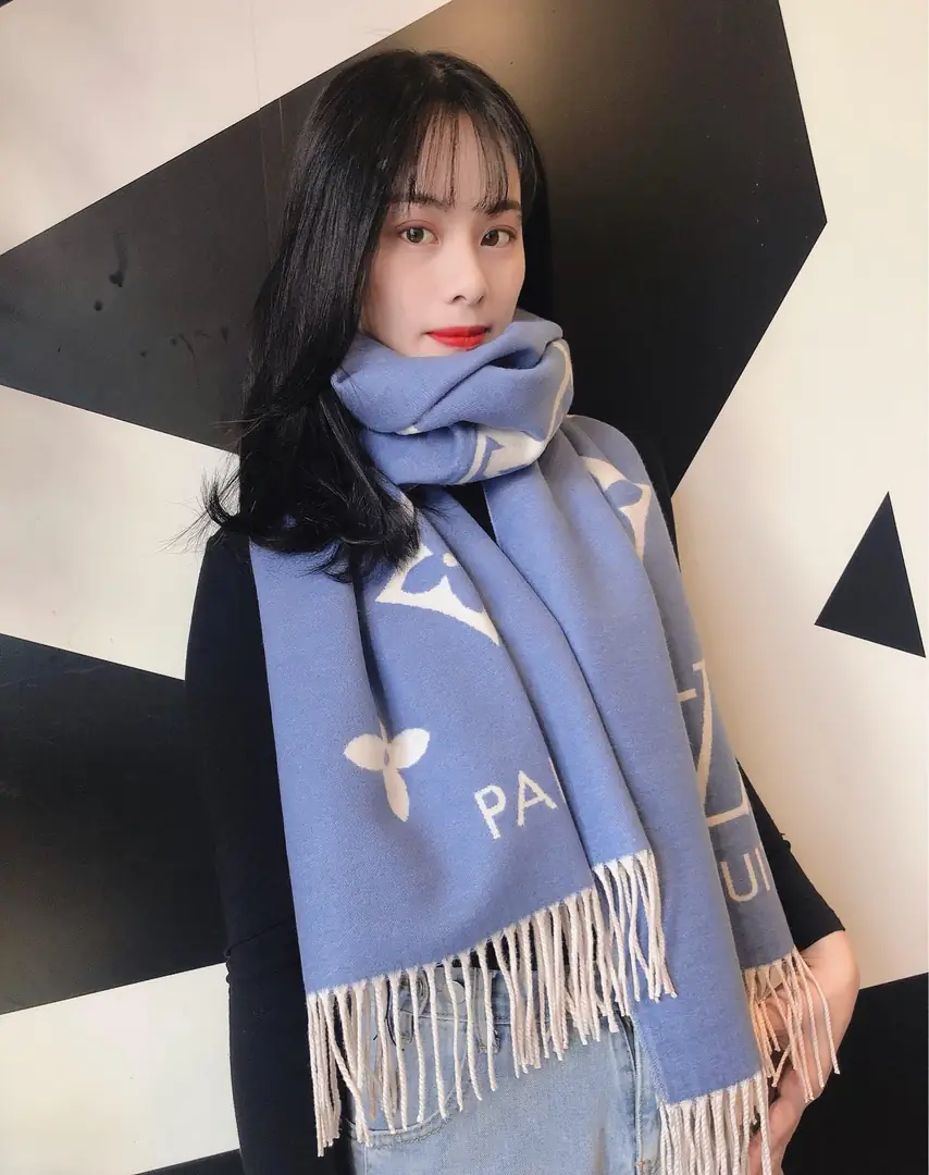 V3027-💴25.99$LV gallery