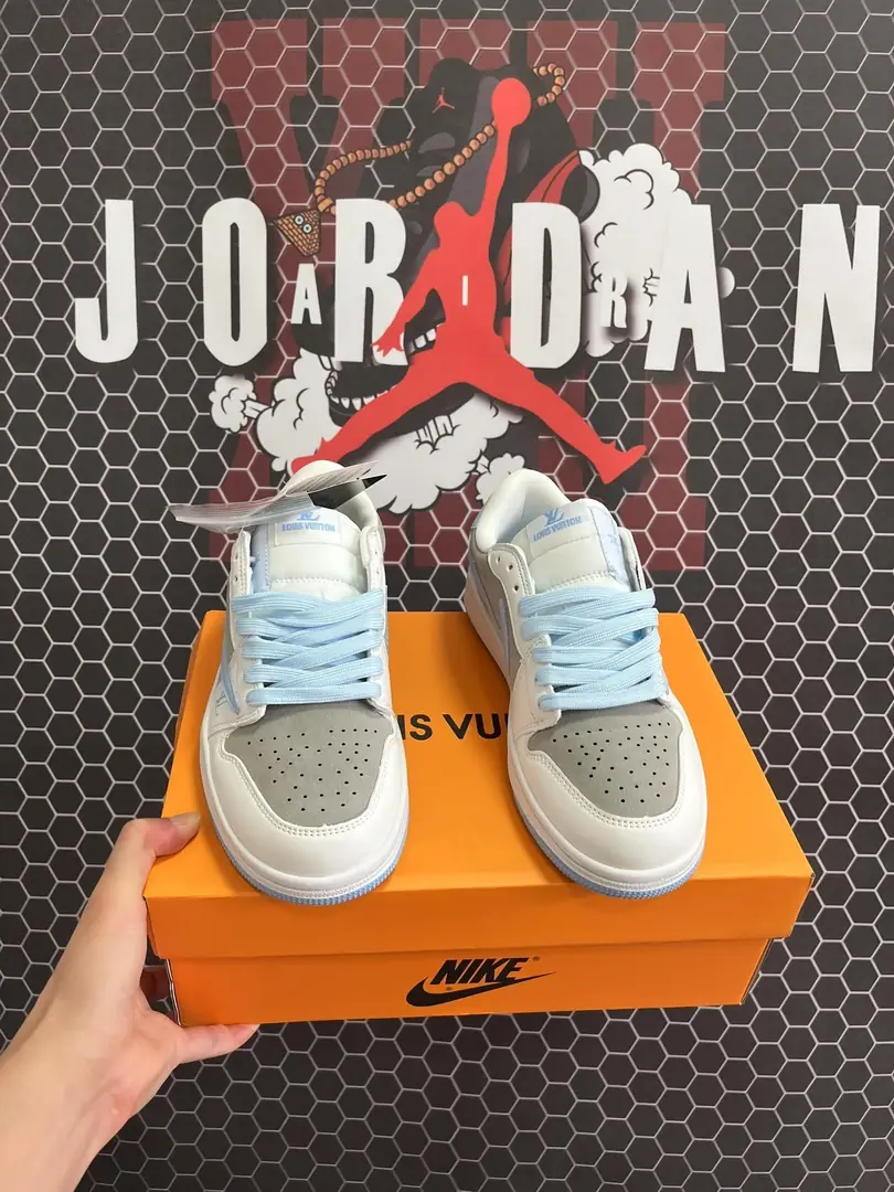 V3037-💴36.74$AJ gallery