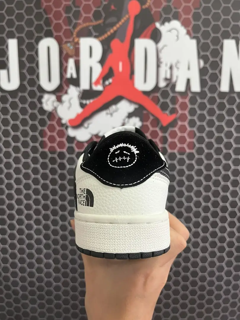 V3037-💴36.74$AJ gallery