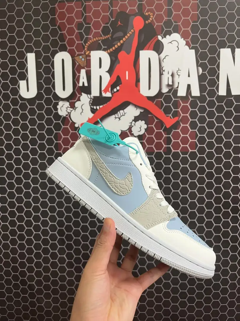 V3037-💴36.74$AJ gallery