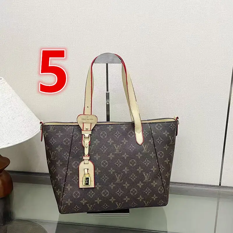 V3051-💴33.55$LV gallery