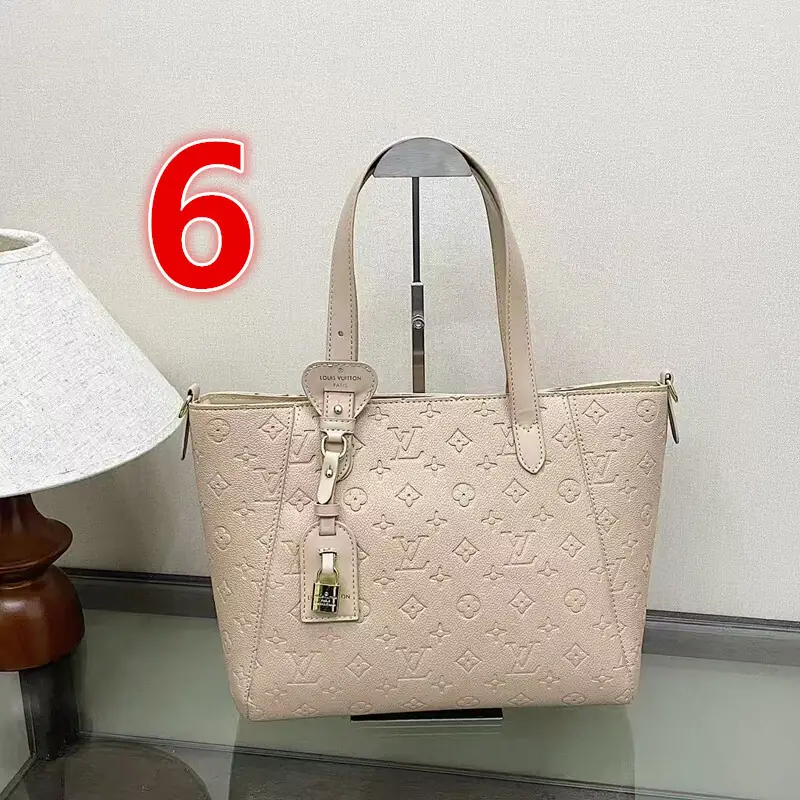 V3051-💴33.55$LV gallery