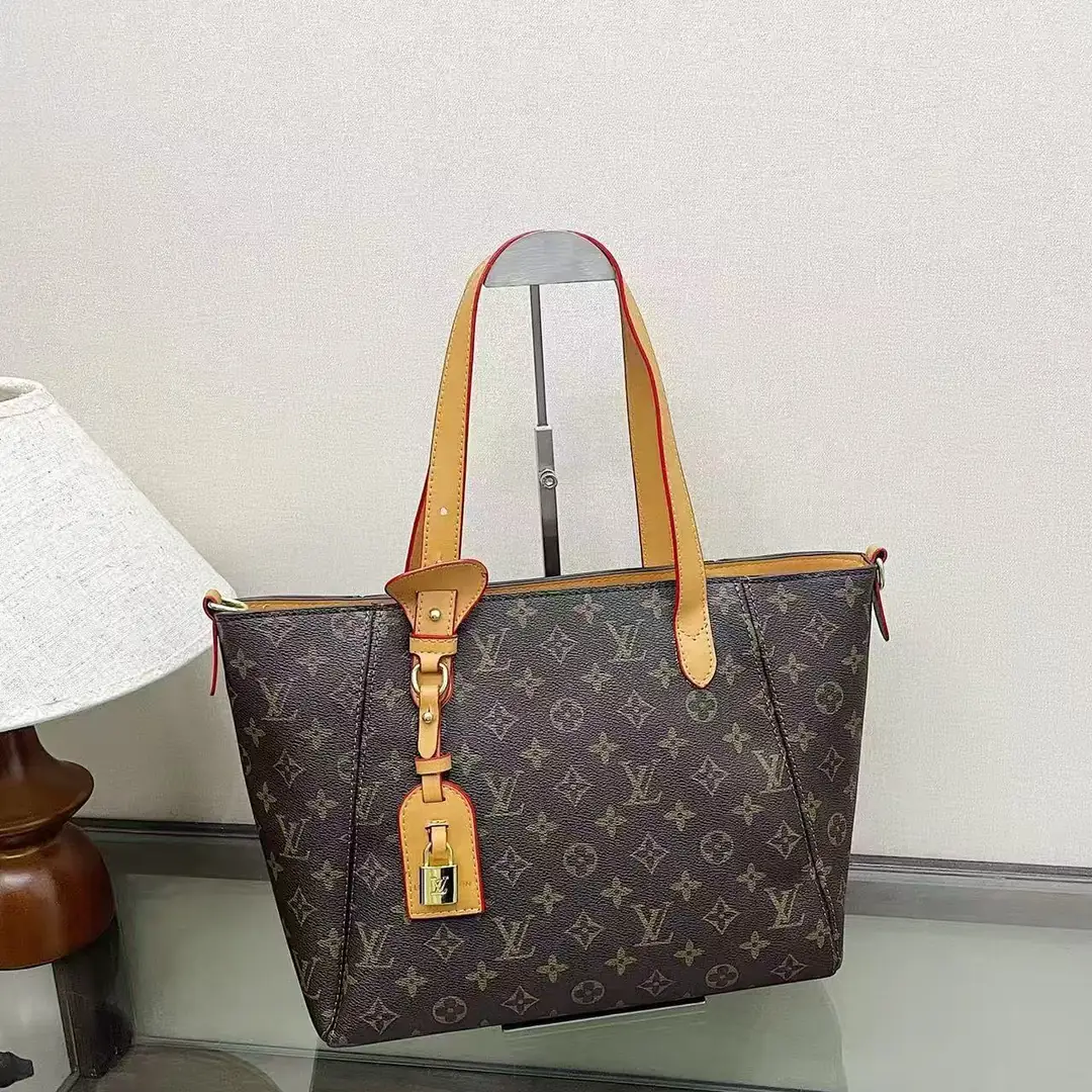 V3051-💴33.55$LV gallery