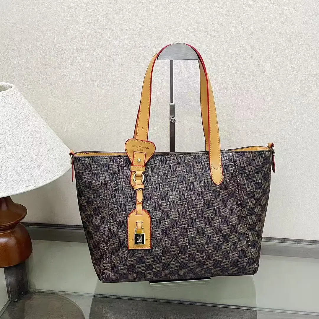 V3051-💴33.55$LV gallery