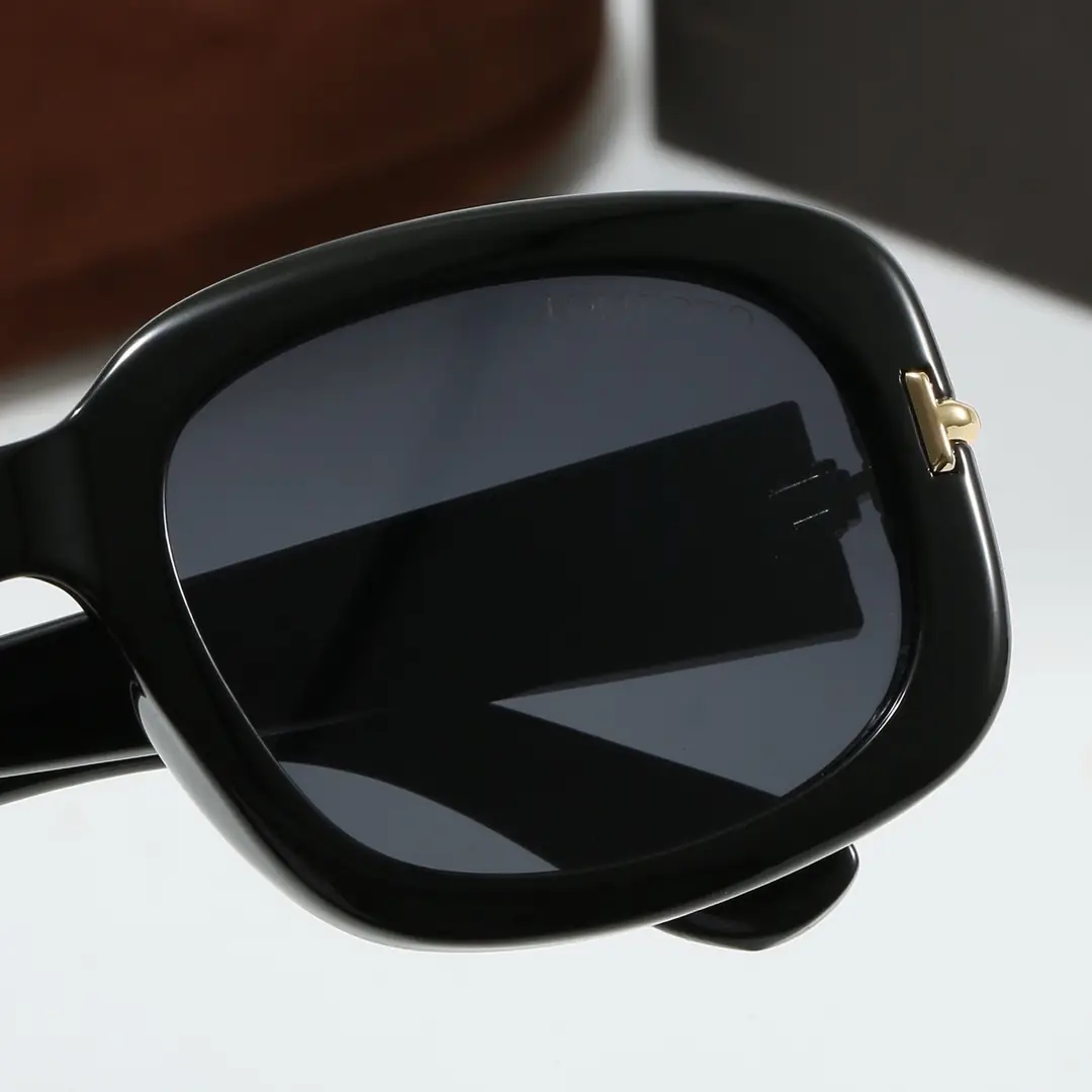 V3082-💴22.88$TOM FORD gallery
