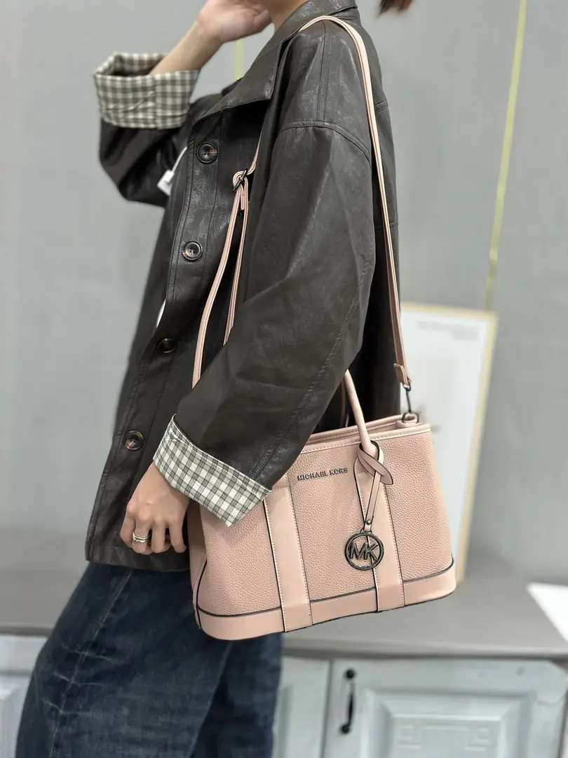 V3123-💴38.99$MK gallery