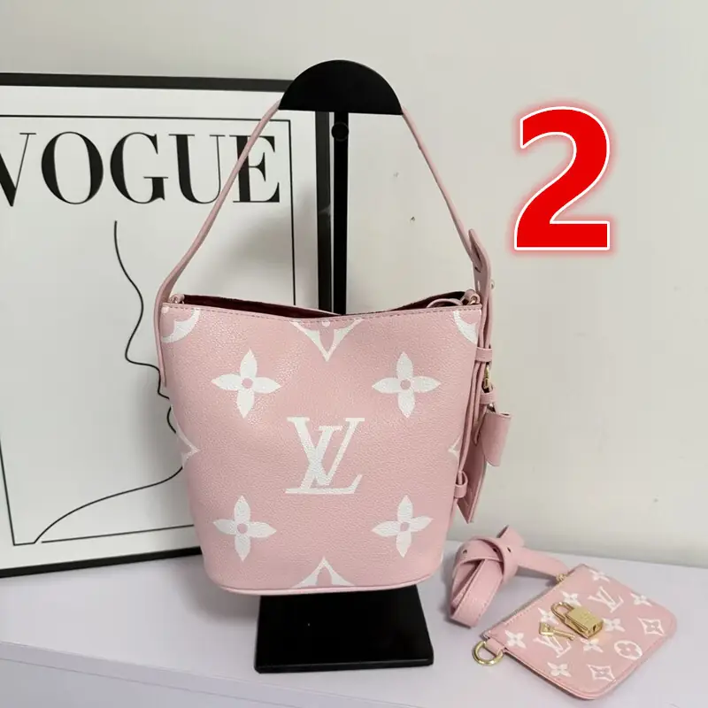 V3133-💴27.99$LV gallery