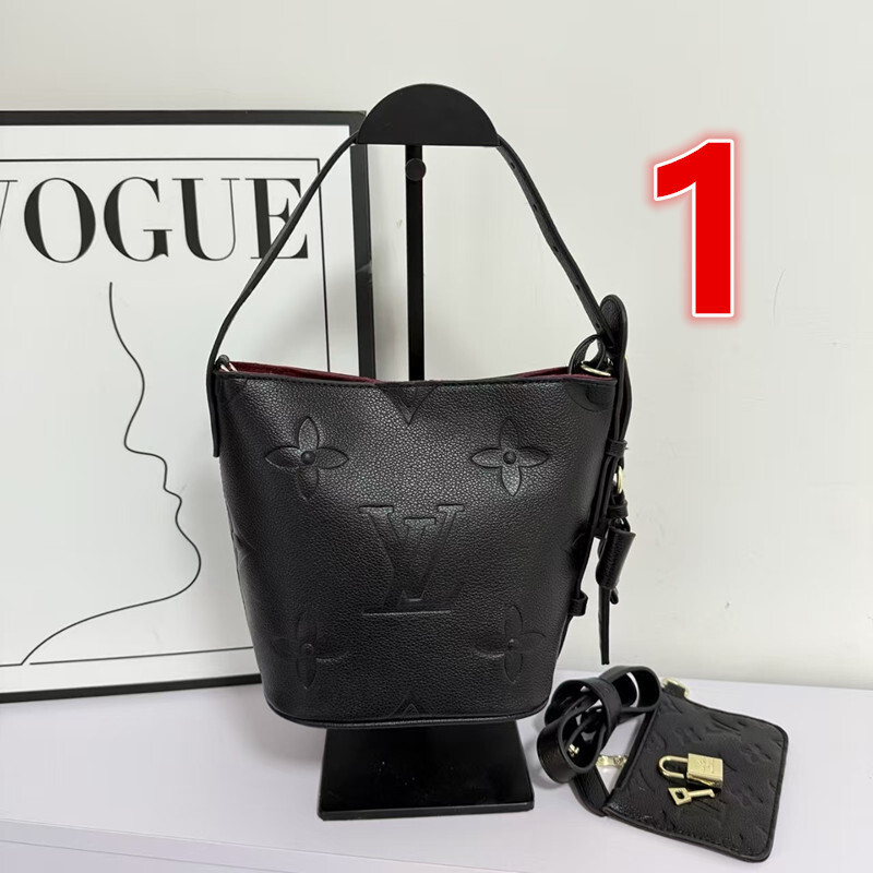 V3133-💴27.99$LV gallery