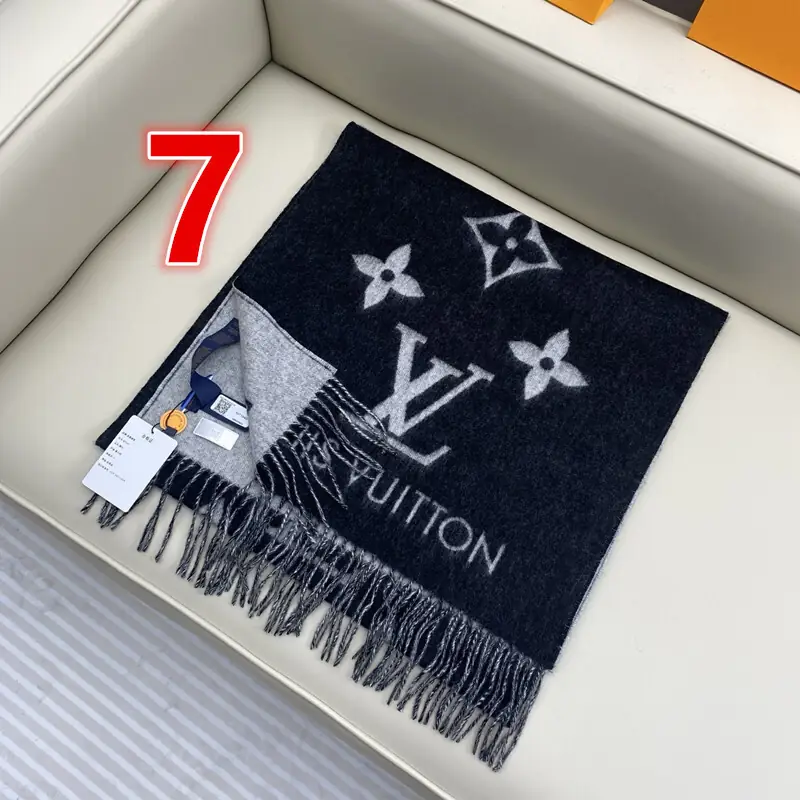 V3135-💴50.88$LV gallery