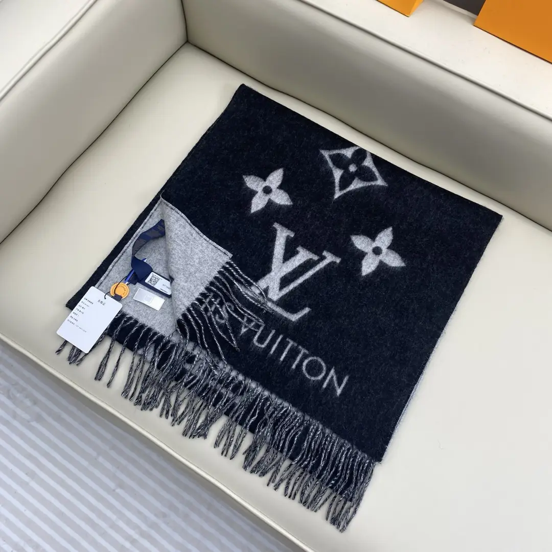 V3135-💴50.88$LV gallery