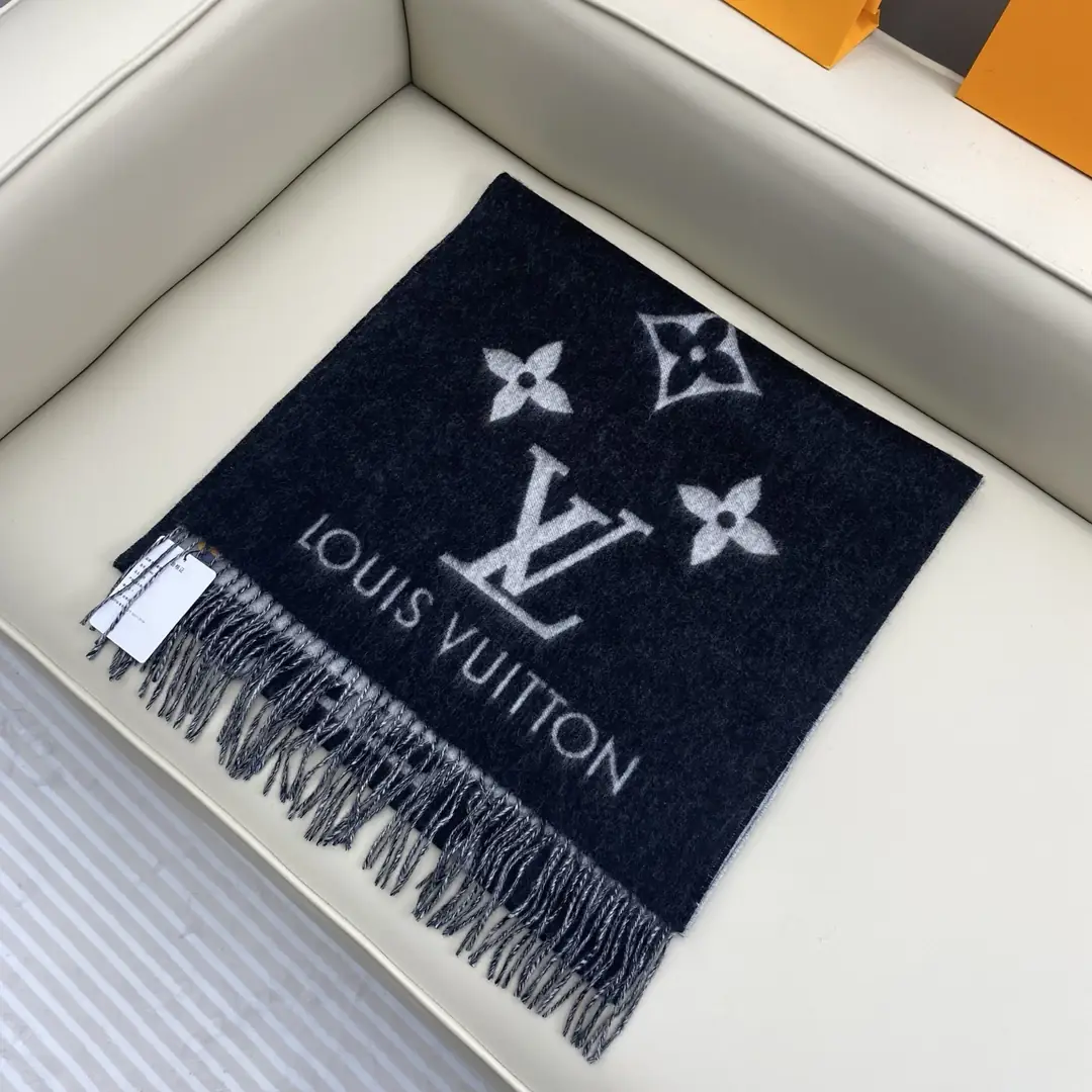 V3135-💴50.88$LV gallery