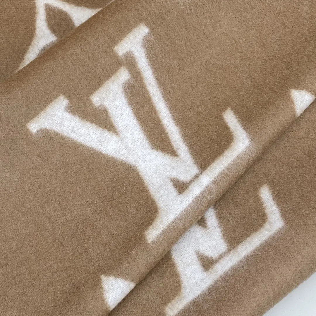 V3135-💴50.88$LV gallery