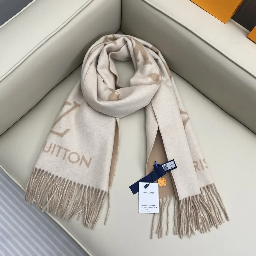 V3135-💴50.88$LV gallery