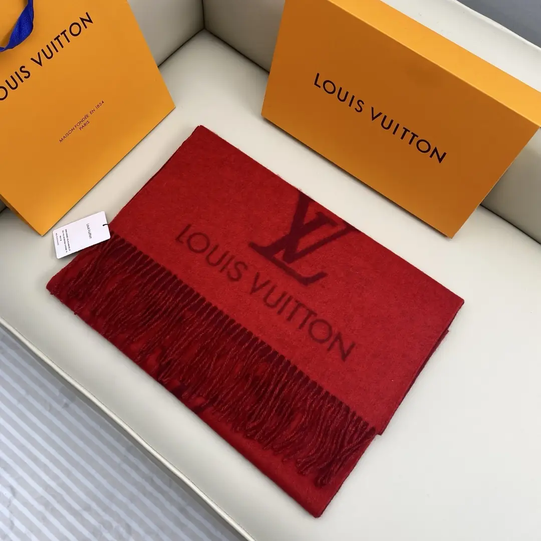 V3135-💴50.88$LV gallery