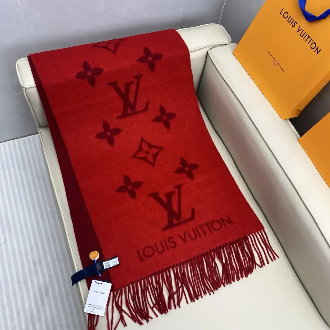 V3135-💴50.88$LV gallery