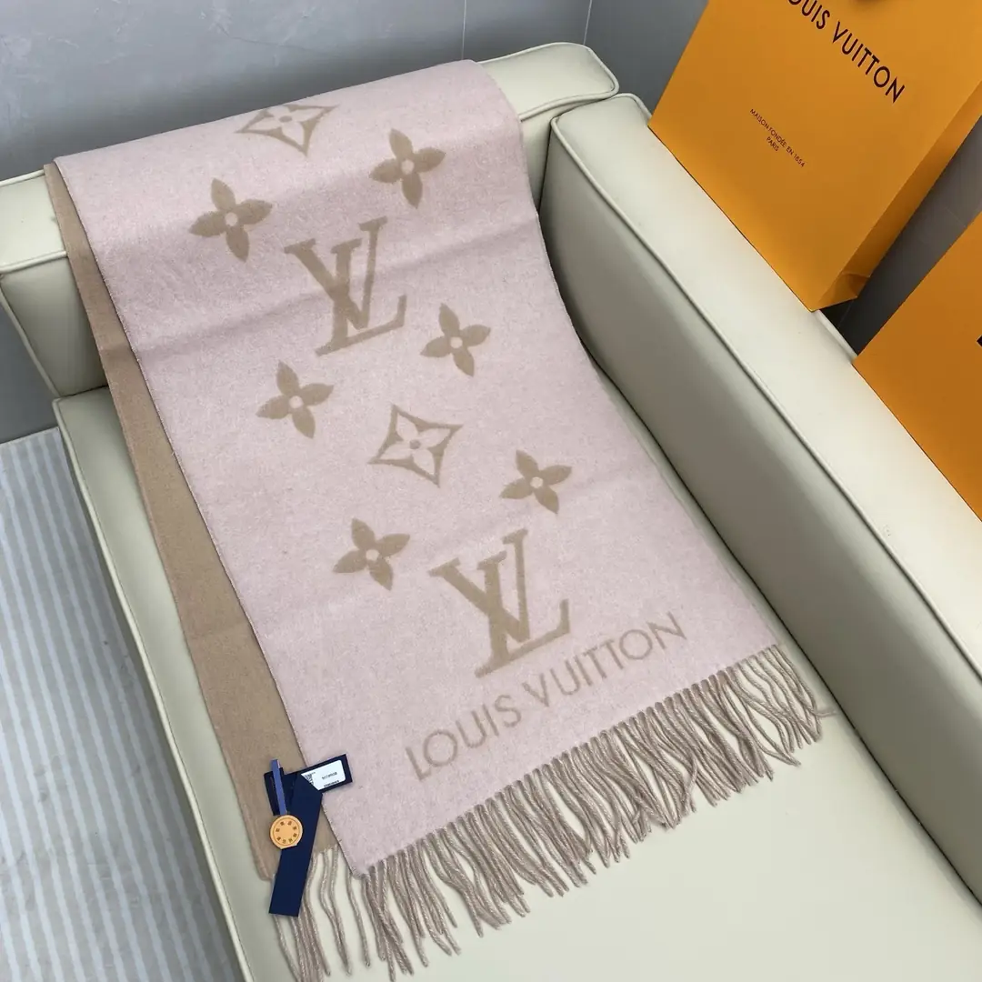 V3135-💴50.88$LV gallery