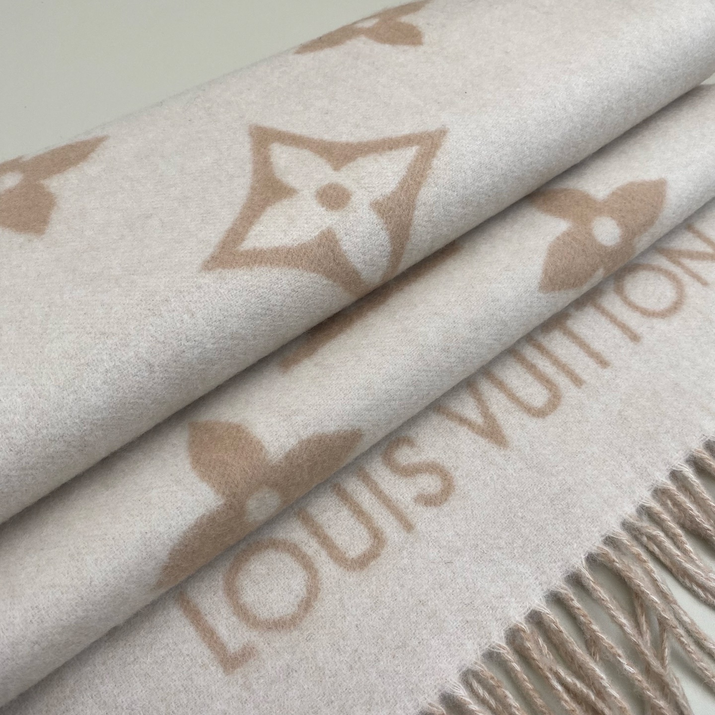 V3135-💴50.88$LV gallery