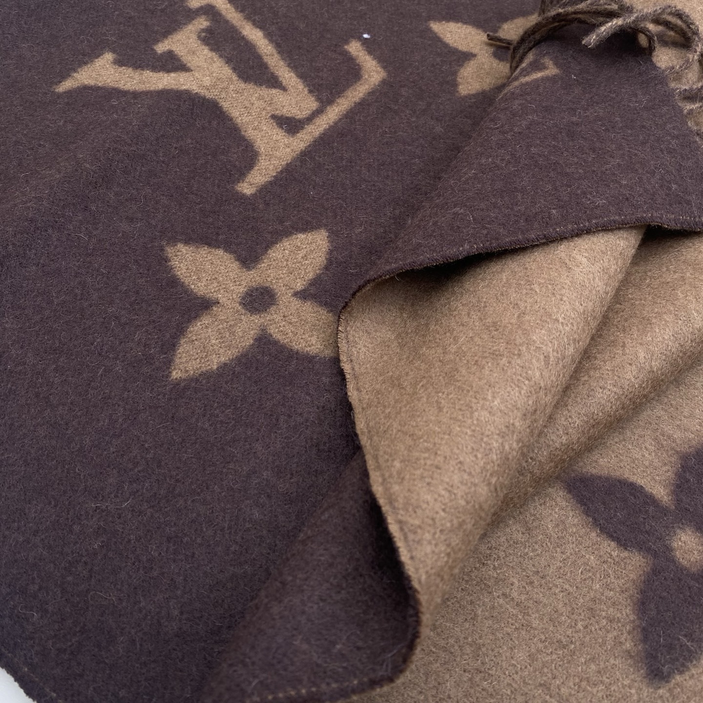 V3135-💴50.88$LV gallery