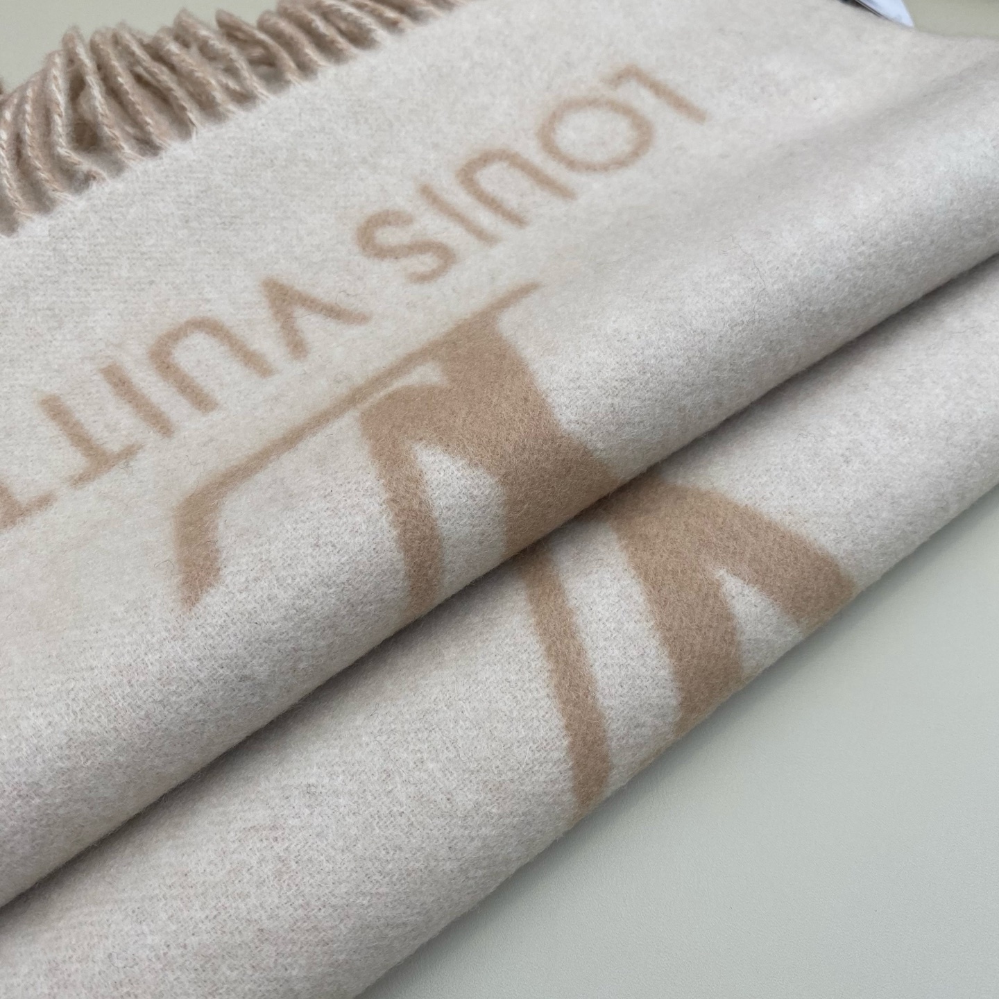 V3135-💴50.88$LV gallery