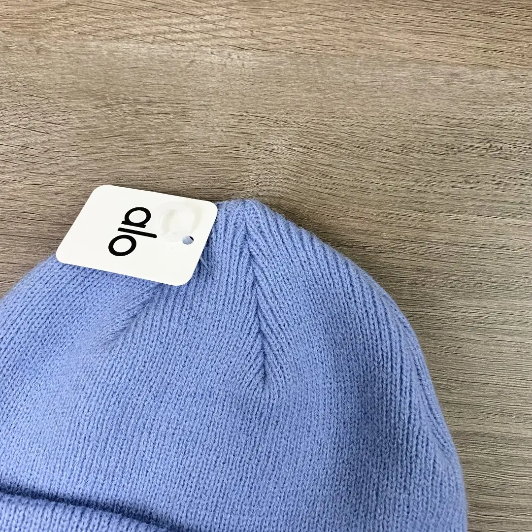 AL01 alo wool warm beanie 35$ gallery