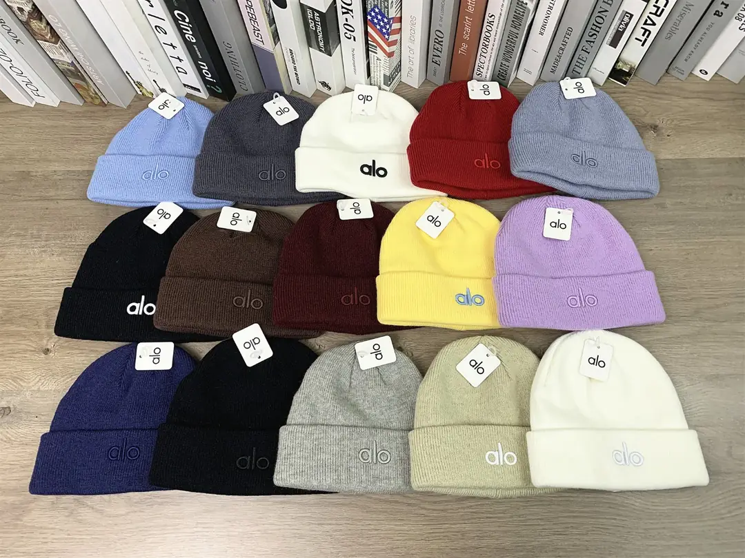AL01 alo wool warm beanie 35$ gallery