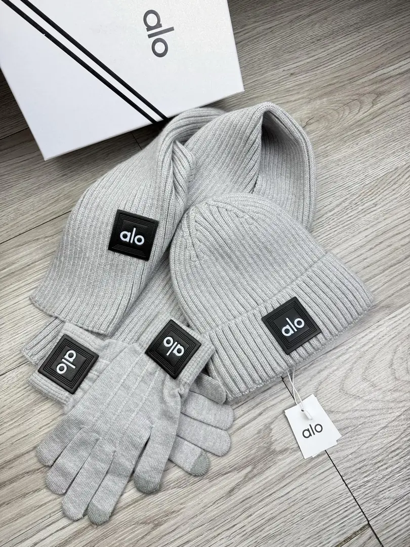 AO2 AL0 three-piece set 46$ gallery