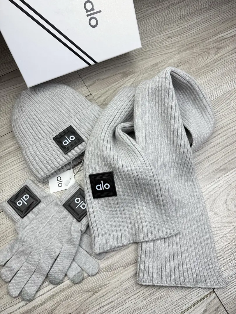 AO2 AL0 three-piece set 46$ gallery