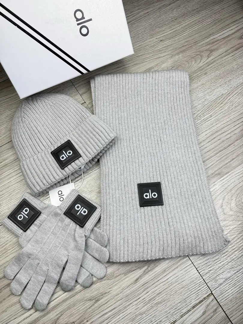 AO2 AL0 three-piece set 46$ gallery