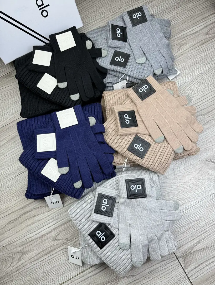 AO2 AL0 three-piece set 46$ gallery