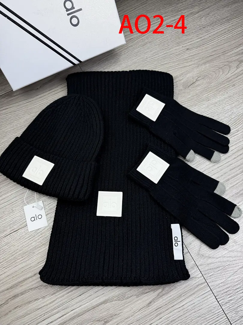 AO2 AL0 three-piece set 46$ gallery