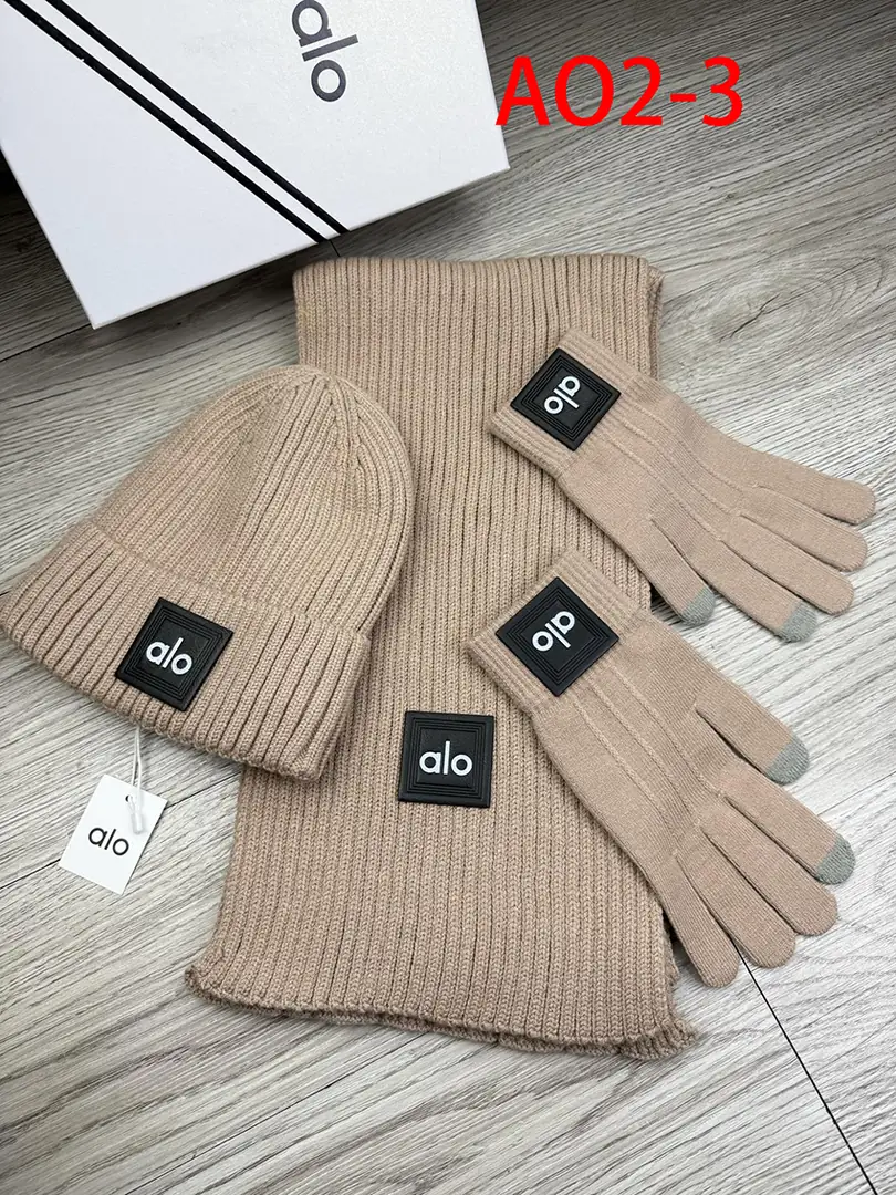 AO2 AL0 three-piece set 46$ gallery