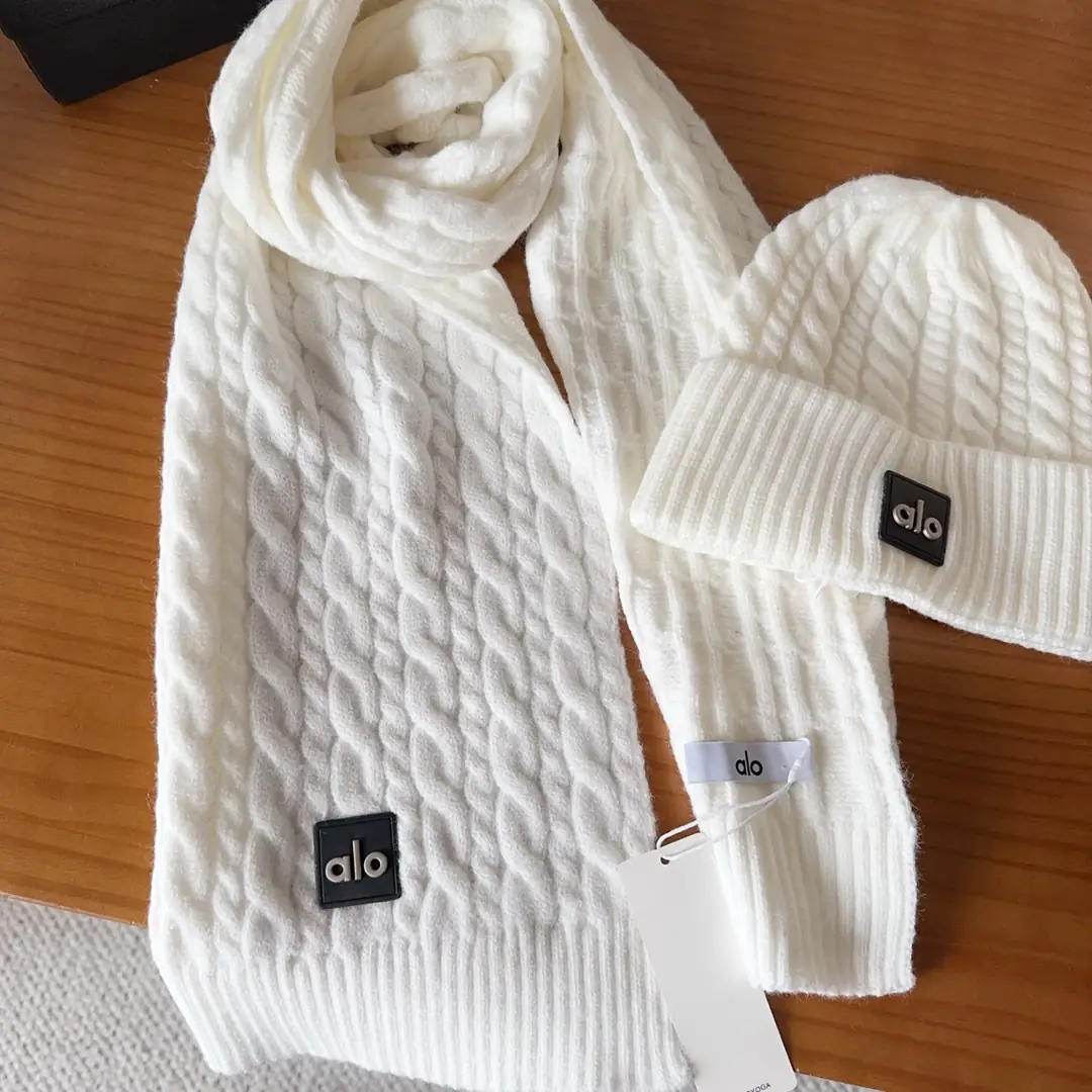 AO6 alo knitted scarf and hat set 38$ gallery