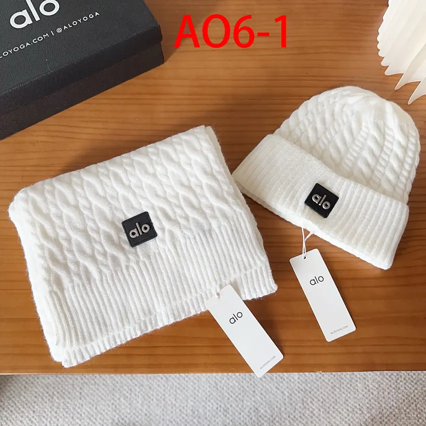 AO6 alo knitted scarf and hat set 38$ gallery