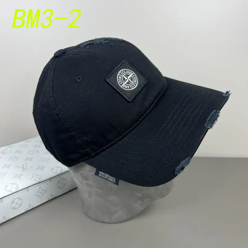 BM3 Stone Island baseball cap 25.8$ gallery