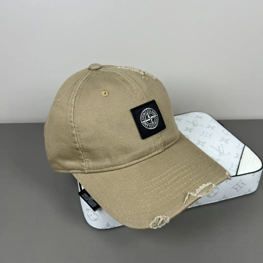 BM3 Stone Island baseball cap 25.8$ gallery