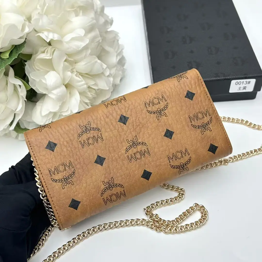 BW02 13cm high-end large wrist wallet with zipper 52$ gallery