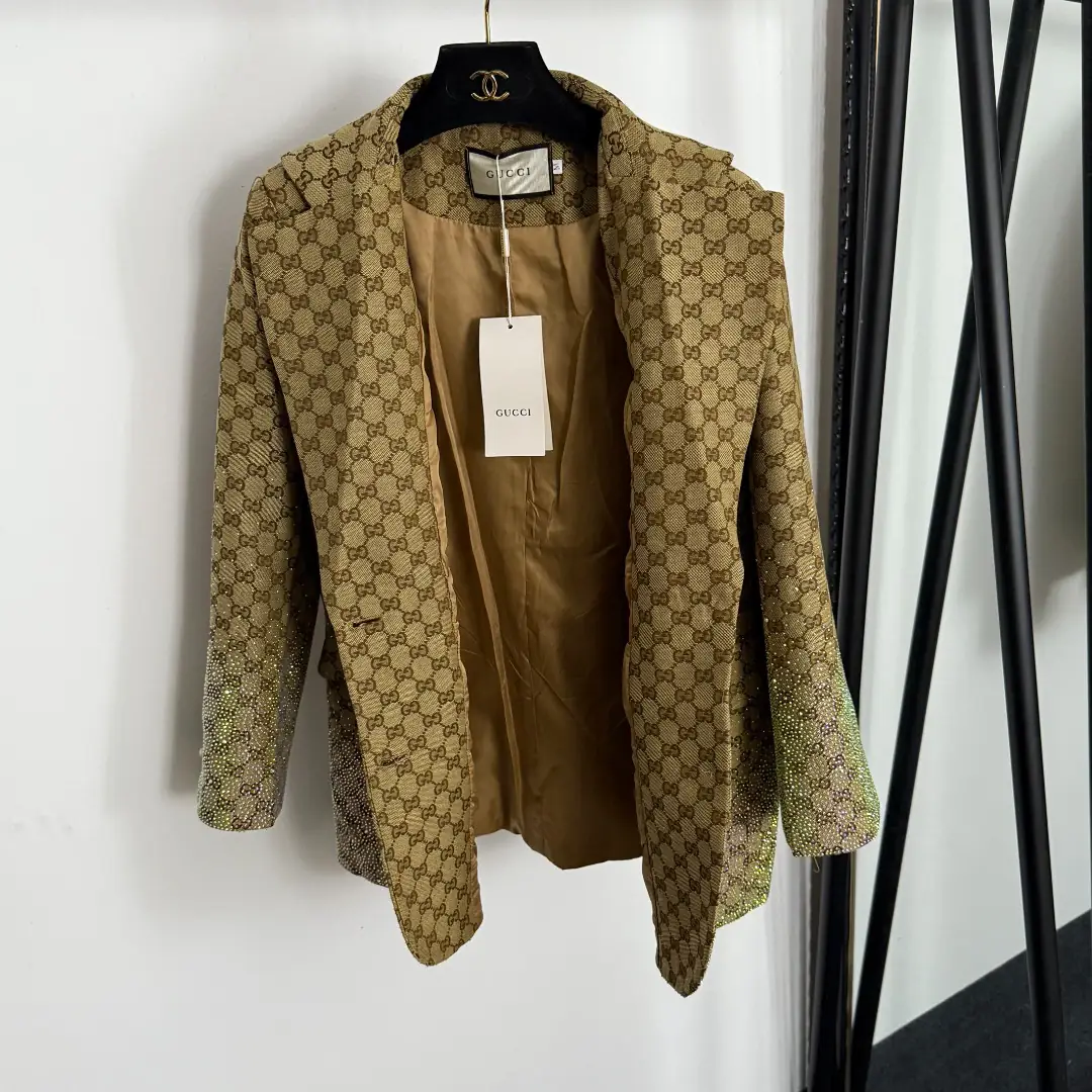 BW03 Gucci Double G Jacquard Suit 82$ gallery