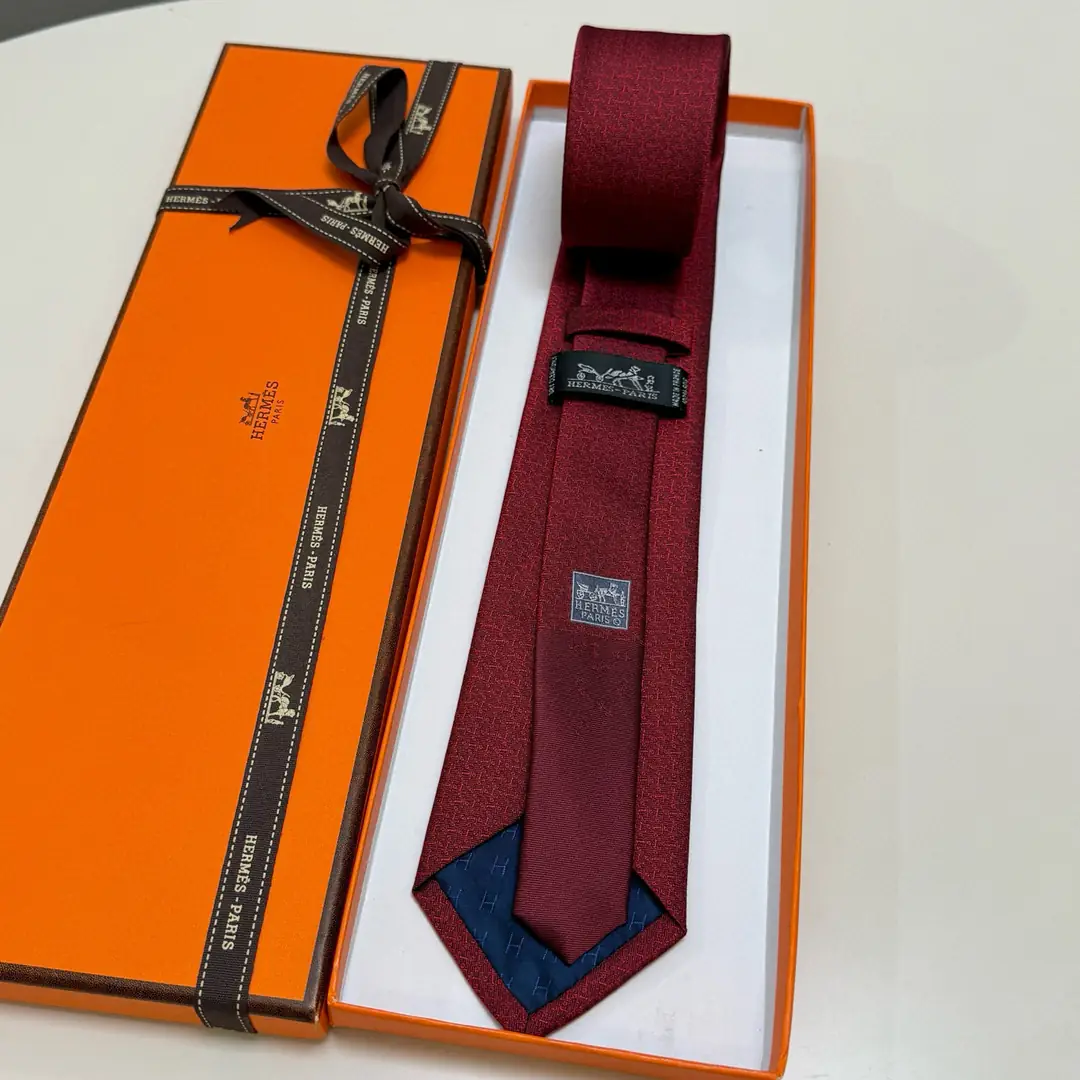 C7X Hermès men's new tie 38.9$ gallery